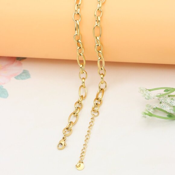 Chunky Gold Link Necklace with Eye Charm – Bold Yellow Jewelry, XPNL0368 - Picture 11 of 12